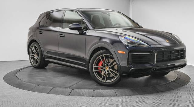 2022 Porsche Cayenne GTS AWD photo