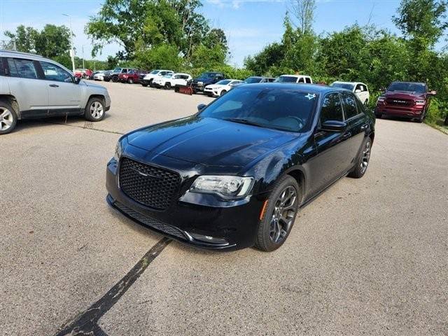 2018 Chrysler 300 300S RWD photo