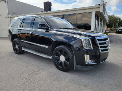 2015 Cadillac Escalade Luxury RWD photo