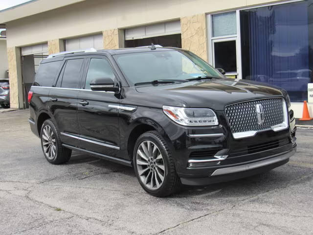 2020 Lincoln Navigator Reserve RWD photo