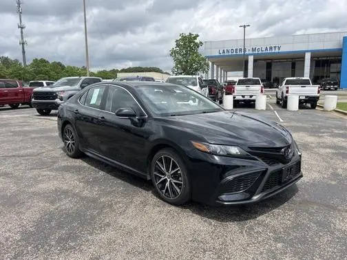 2022 Toyota Camry SE FWD photo