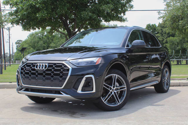 2023 Audi Q5 S line Premium Plus AWD photo