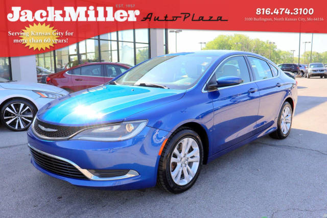 2016 Chrysler 200 Limited FWD photo