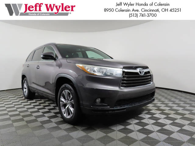 2015 Toyota Highlander XLE AWD photo