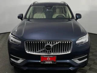 2023 Volvo XC90 Plus AWD photo