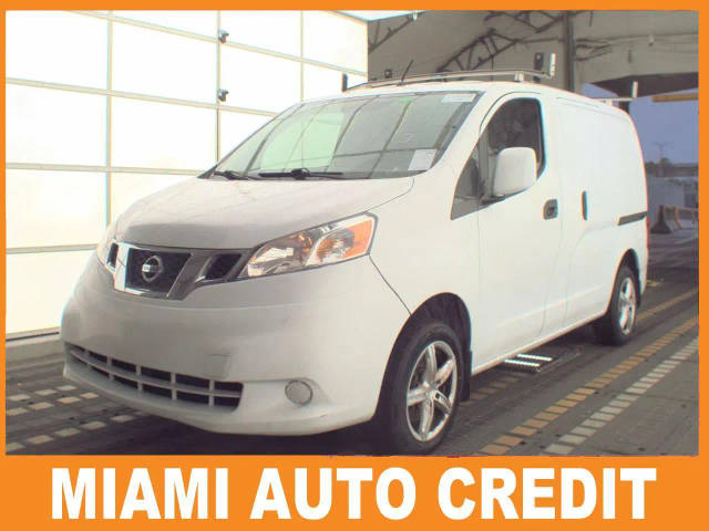 2017 Nissan NV200 SV FWD photo