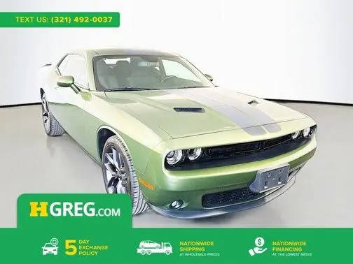 2023 Dodge Challenger SXT RWD photo