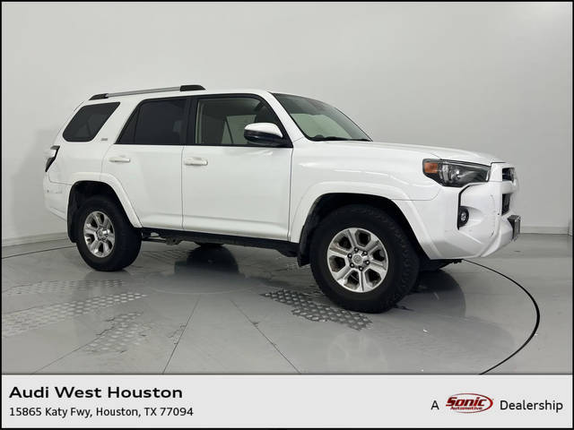 2021 Toyota 4Runner SR5 RWD photo