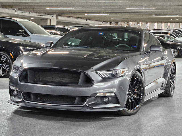 2015 Ford Mustang GT Premium RWD photo