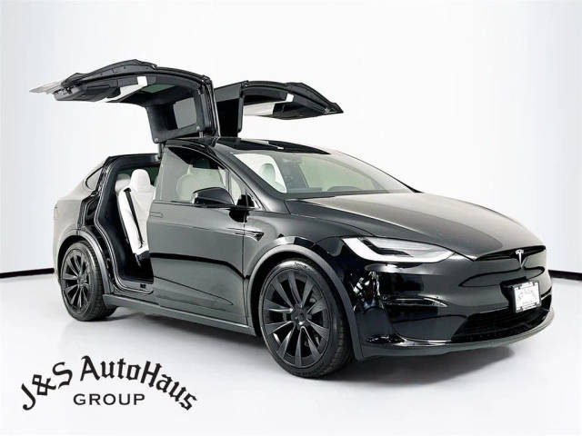 2022 Tesla Model X Plaid AWD photo