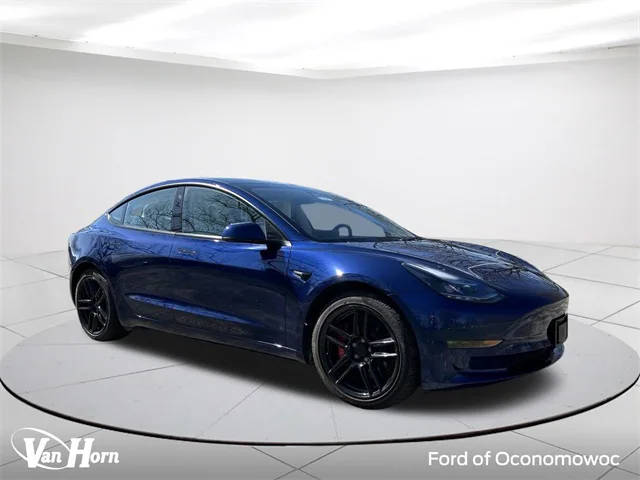 2023 Tesla Model 3 Performance AWD photo