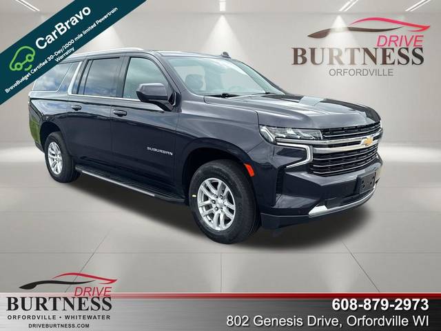 2022 Chevrolet Suburban LT 4WD photo