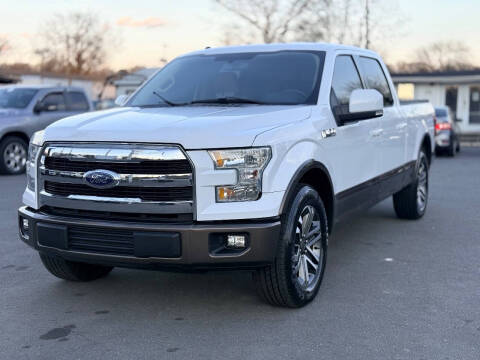2015 Ford F-150 Platinum RWD photo