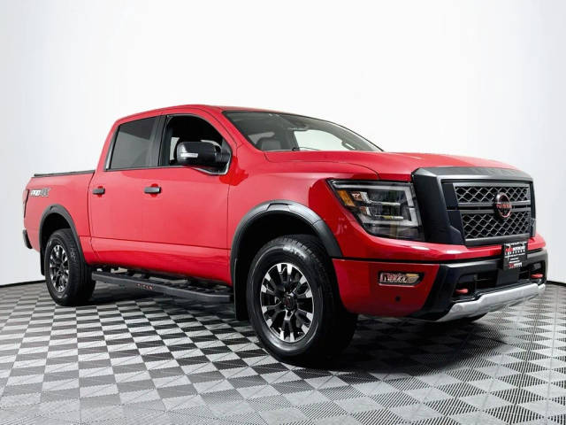 2023 Nissan Titan PRO-4X 4WD photo