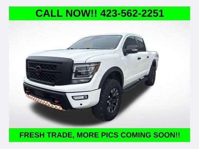 2023 Nissan Titan PRO-4X 4WD photo