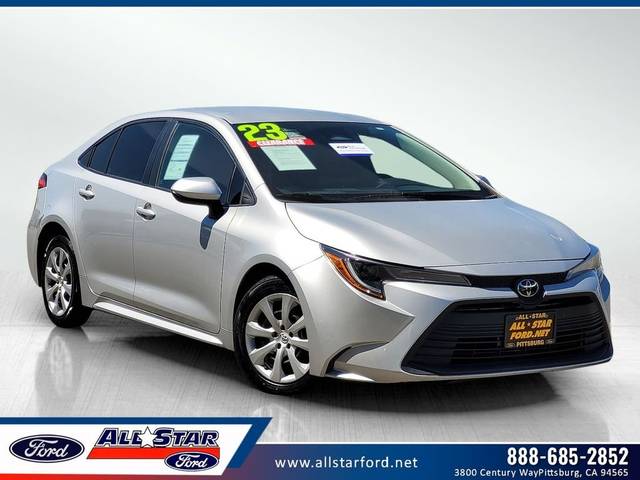 2023 Toyota Corolla LE FWD photo