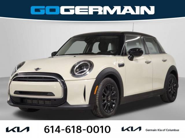 2022 MINI Hardtop 4 Door Cooper FWD photo