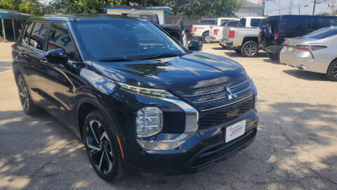 2022 Mitsubishi Outlander ES 4WD photo