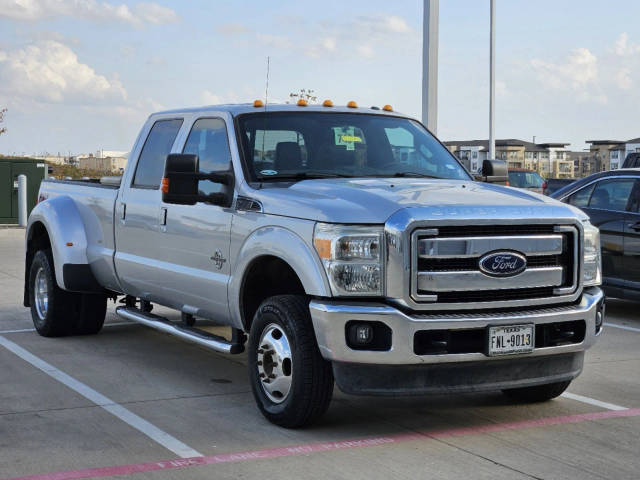 2015 Ford F-350 Super Duty Lariat 4WD photo