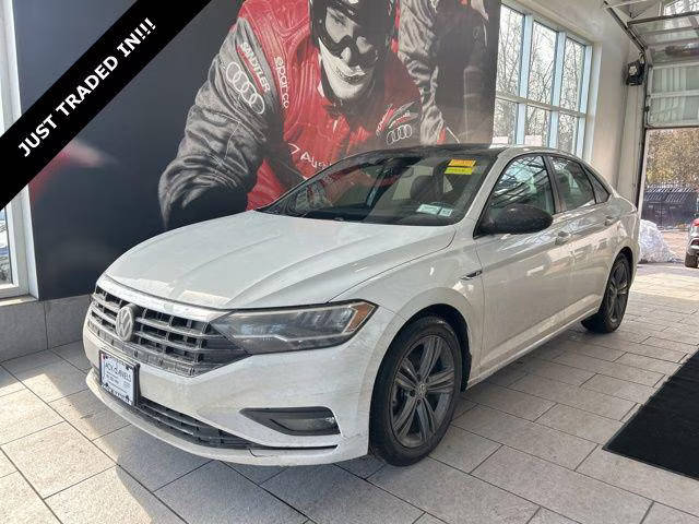 2021 Volkswagen Jetta R-Line FWD photo