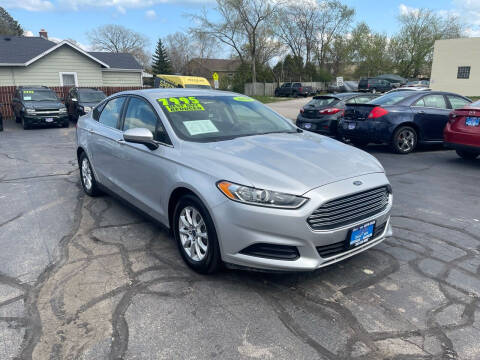 2016 Ford Fusion S FWD photo