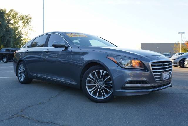 2015 Hyundai Genesis 3.8L RWD photo