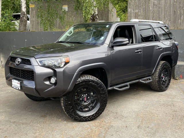 2018 Toyota 4Runner SR5 Premium 4WD photo