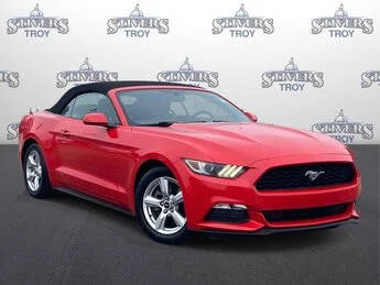 2015 Ford Mustang V6 RWD photo