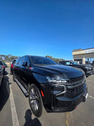2022 Chevrolet Suburban Z71 4WD photo