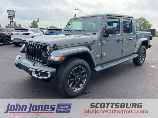 2021 Jeep Gladiator Overland 4WD photo