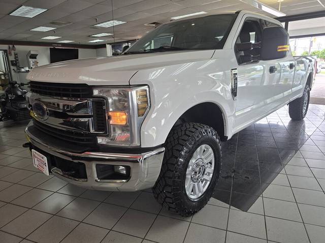 2019 Ford F-350 Super Duty XLT 4WD photo