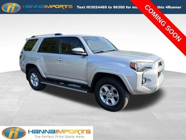2022 Toyota 4Runner SR5 4WD photo