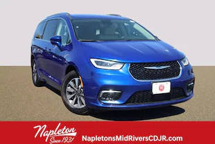 2021 Chrysler Pacifica Minivan Hybrid Touring L FWD photo