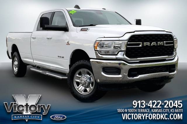 2022 Ram 3500 Big Horn 4WD photo