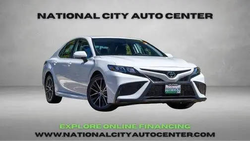 2022 Toyota Camry SE FWD photo