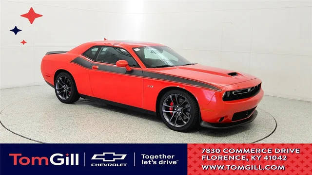 2023 Dodge Challenger R/T RWD photo