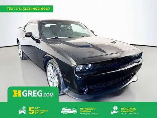 2023 Dodge Challenger SXT RWD photo