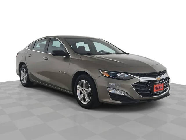 2022 Chevrolet Malibu LT FWD photo