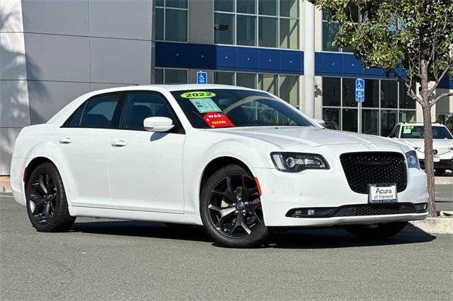 2022 Chrysler 300 300S RWD photo