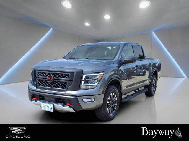 2023 Nissan Titan PRO-4X 4WD photo