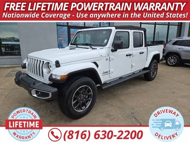 2023 Jeep Gladiator Overland 4WD photo