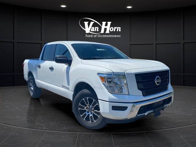 2022 Nissan Titan SV 4WD photo