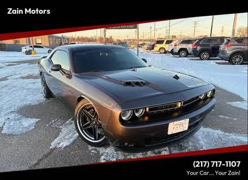 2015 Dodge Challenger R/T Plus RWD photo