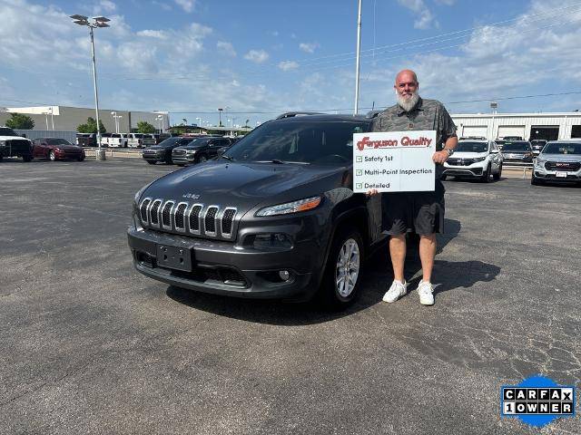 2016 Jeep Cherokee Latitude 4WD photo