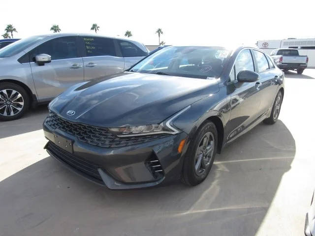 2021 Kia K5 LXS FWD photo