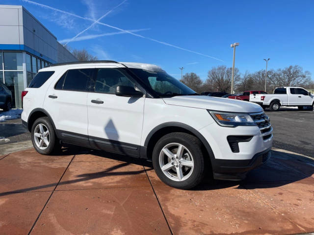 2019 Ford Explorer Base 4WD photo