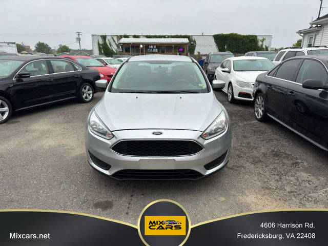 2018 Ford Focus SE FWD photo