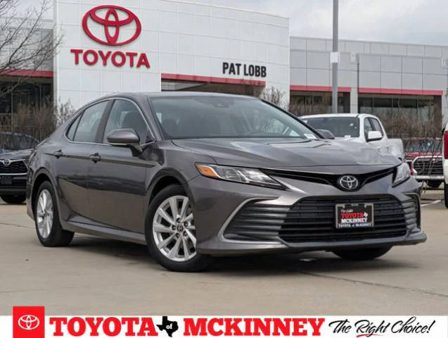 2023 Toyota Camry LE FWD photo