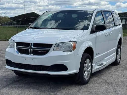 2018 Dodge Grand Caravan SE FWD photo