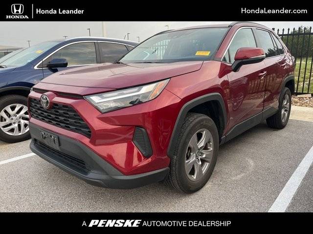 2023 Toyota RAV4 XLE FWD photo